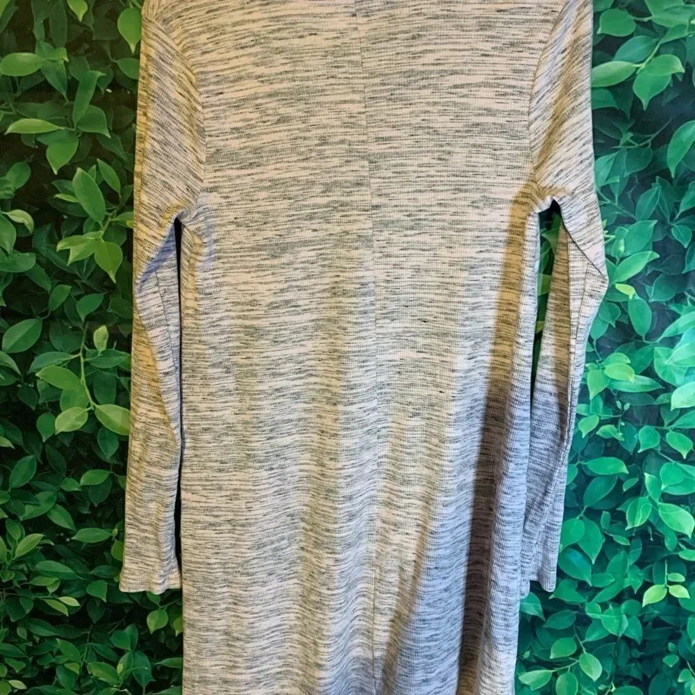 Francesca’s Tunic - Picture 3 of 3